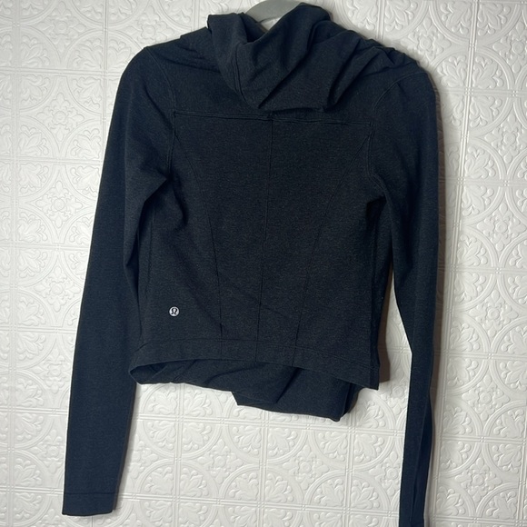 Lululemon Women Iconic Wrap Cross Front Top SZ 6 Long Sleeve Heathered Black - Picture 7 of 9
